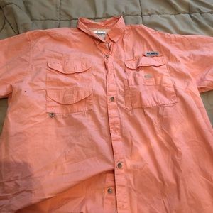 Columbia shirt used size XL